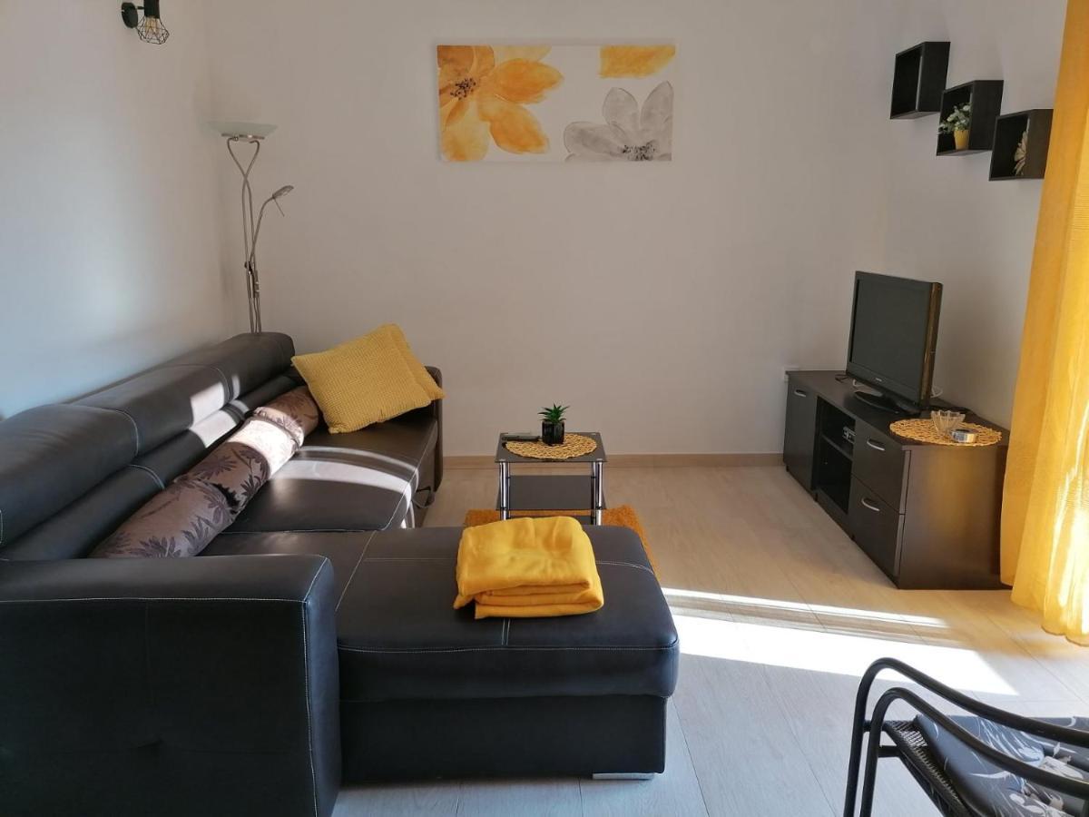 Apartments Melita Супетарська Драґа Екстер'єр фото